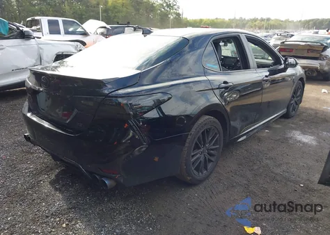 2022 Toyota Camry Se z USA, uszkodzony, nr VIN 4T1G11AK1NU621633
